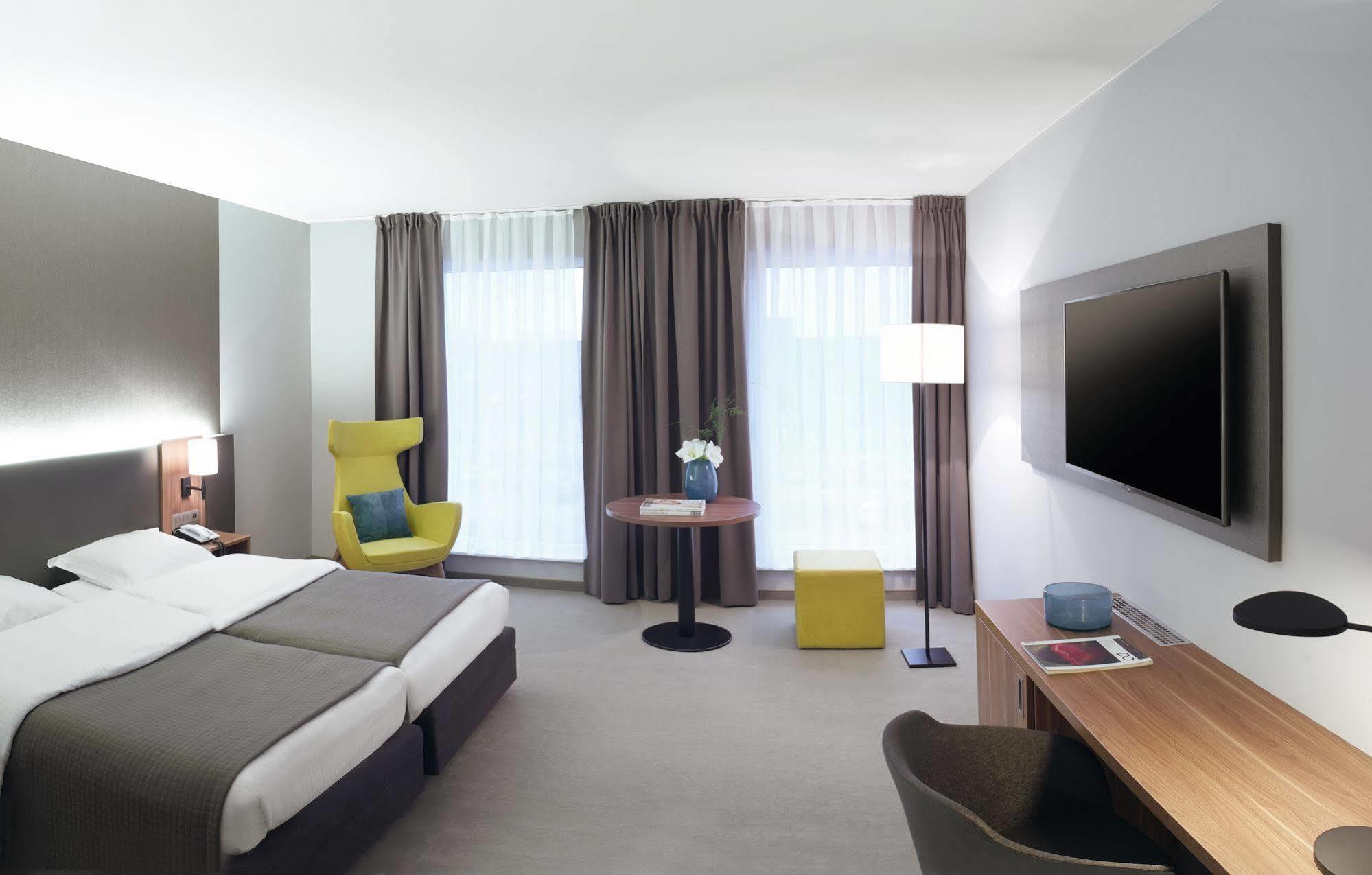 Hotel Drie Eiken Едегем Екстер'єр фото